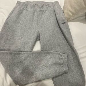 Aritzia TNA grey sweatpants in size M